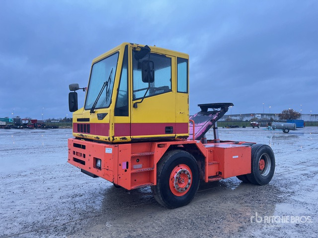 1999 CVS TT2516V Terminal Tractor :Misc. Truck - Tractor industrial: foto 1 1999 CVS TT2516V Terminal Tractor :Misc. Truck - Tractor industrial: foto 1