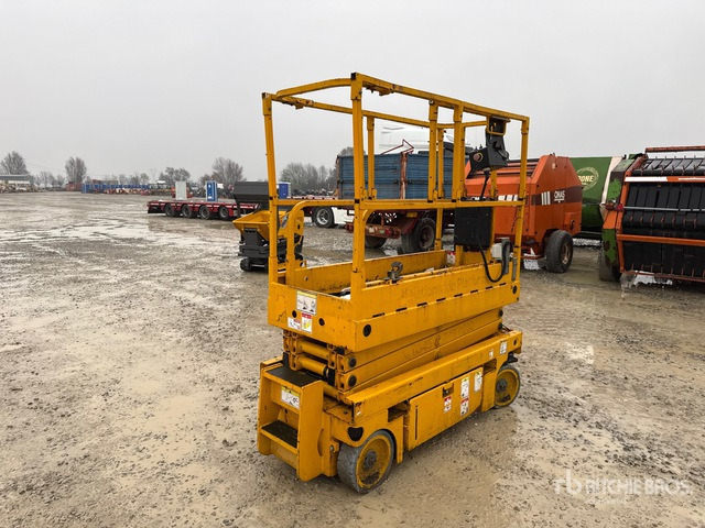 2005 Haulotte Optimum 8 Scissor Lift - Plataforma de tijeras: foto 2 2005 Haulotte Optimum 8 Scissor Lift - Plataforma de tijeras: foto 2