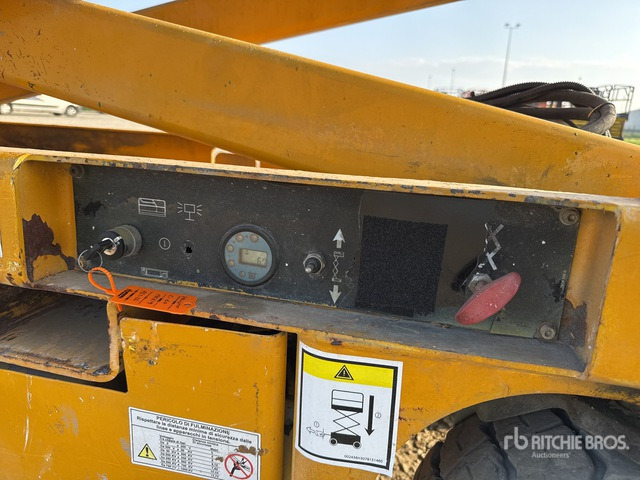 2007 Haulotte Compact 10N Electric Scissor Lift - Plataforma de tijeras: foto 5 2007 Haulotte Compact 10N Electric Scissor Lift - Plataforma de tijeras: foto 5