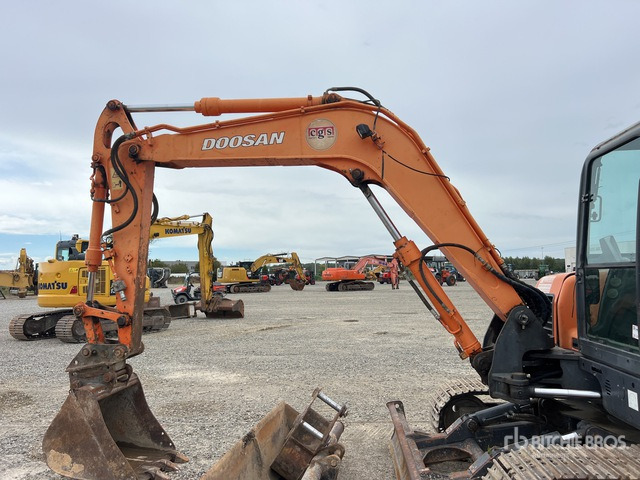 2009 Doosan DX80R Escavatore cingolato - Excavadora de cadenas: foto 5 2009 Doosan DX80R Escavatore cingolato - Excavadora de cadenas: foto 5
