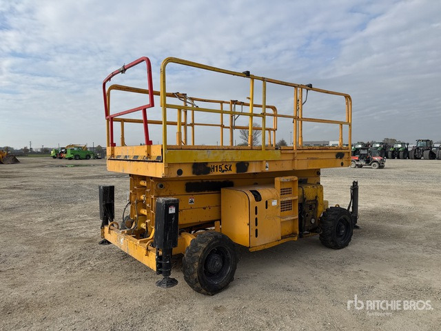 2009 Haulotte H15SX (Inoperable) Scissor Lift - Plataforma de tijeras: foto 1 2009 Haulotte H15SX (Inoperable) Scissor Lift - Plataforma de tijeras: foto 1