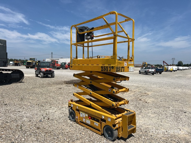2009 Haulotte Optimum 8 Electric Scissor Lift - Plataforma de tijeras: foto 2 2009 Haulotte Optimum 8 Electric Scissor Lift - Plataforma de tijeras: foto 2