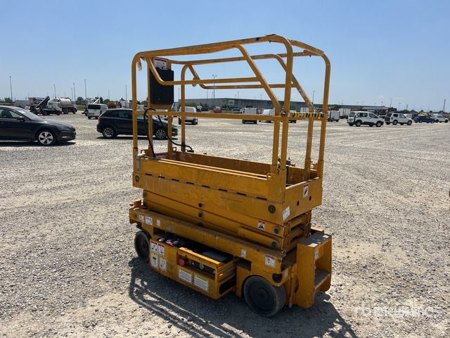 2009 Haulotte Optimum 8 (Inoperable) Scissor Lift - Plataforma de tijeras: foto 3 2009 Haulotte Optimum 8 (Inoperable) Scissor Lift - Plataforma de tijeras: foto 3