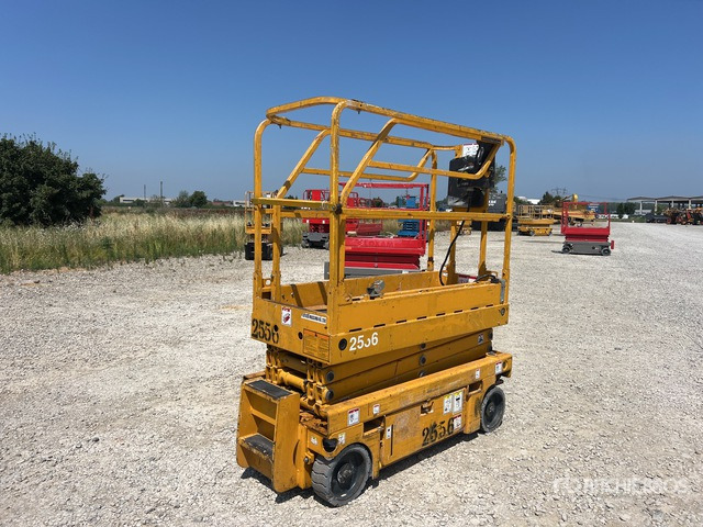 2009 Haulotte Optimum 8NT Electric (Inoperable) Scissor Lift - Plataforma de tijeras: foto 3 2009 Haulotte Optimum 8NT Electric (Inoperable) Scissor Lift - Plataforma de tijeras: foto 3