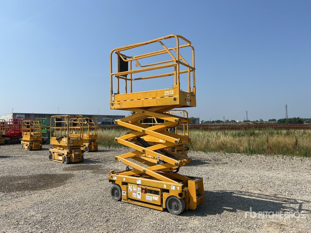 2009 Haulotte Optimum 8NT Electric Scissor Lift - Plataforma de tijeras: foto 1 2009 Haulotte Optimum 8NT Electric Scissor Lift - Plataforma de tijeras: foto 1