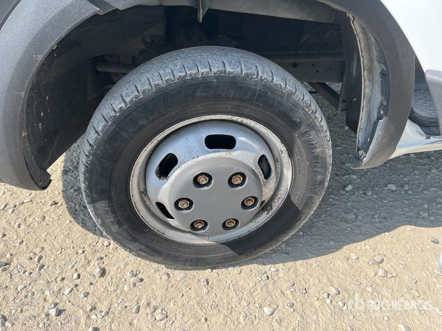 2010 Iveco Daily 35C18 Curtain Side Truck - Desbrozadora de martillos/ Trituradora: foto 5 2010 Iveco Daily 35C18 Curtain Side Truck - Desbrozadora de martillos/ Trituradora: foto 5