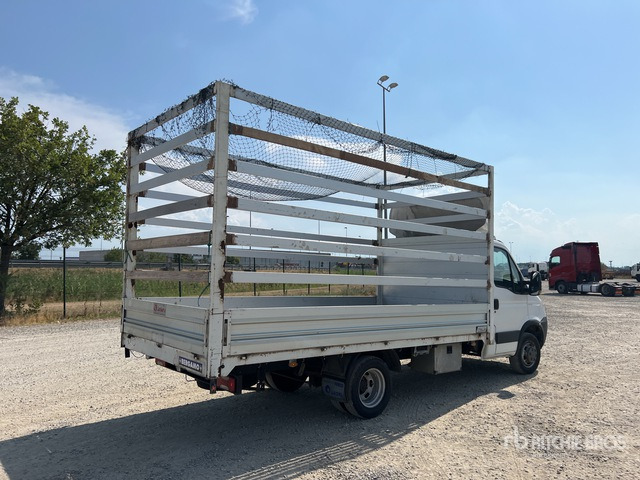 2010 Iveco Daily 35C18 Curtain Side Truck - Desbrozadora de martillos/ Trituradora: foto 4 2010 Iveco Daily 35C18 Curtain Side Truck - Desbrozadora de martillos/ Trituradora: foto 4
