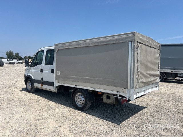 2012 Iveco 35S15 Crew Cab (Inoperable) Curtain Side Truck - Desbrozadora de martillos/ Trituradora: foto 4 2012 Iveco 35S15 Crew Cab (Inoperable) Curtain Side Truck - Desbrozadora de martillos/ Trituradora: foto 4