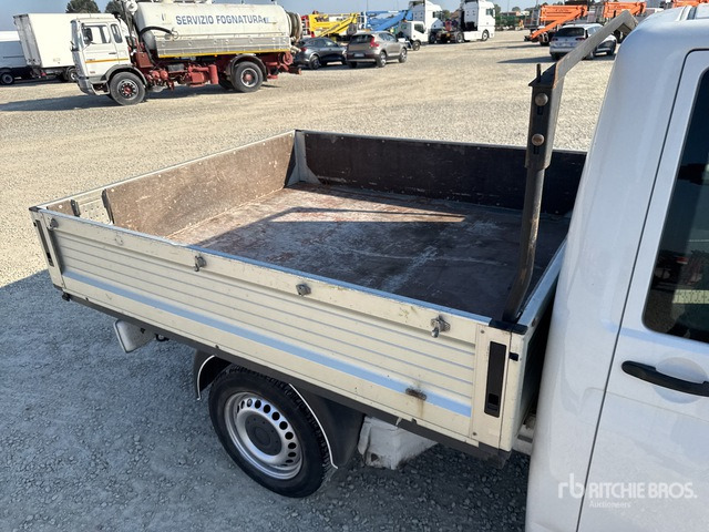 2014 Volkswagen Transporter Crew Cab Flatbed Truck - Furgoneta caja abierta: foto 5 2014 Volkswagen Transporter Crew Cab Flatbed Truck - Furgoneta caja abierta: foto 5