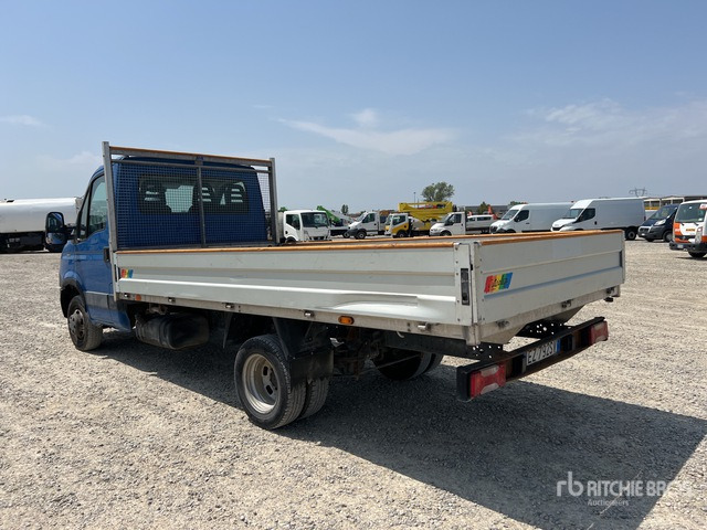 2015 Iveco Daily 35C11 Flatbed Truck - Furgoneta caja abierta: foto 4 2015 Iveco Daily 35C11 Flatbed Truck - Furgoneta caja abierta: foto 4