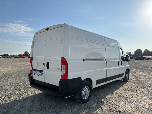 2020 Peugeot Boxer 333 L3H2 2.2 BLUEHDU 140CV S&S Van Truck - Furgoneta pequeña: foto 4 2020 Peugeot Boxer 333 L3H2 2.2 BLUEHDU 140CV S&S Van Truck - Furgoneta pequeña: foto 4