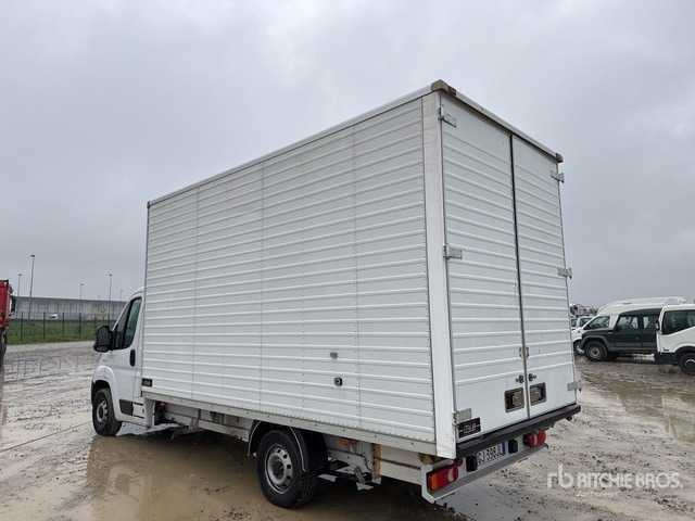 2022 Fiat Ducato 35 LH3 2.2 MJT 3 140CV Van Truck - Camión caja cerrada: foto 2 2022 Fiat Ducato 35 LH3 2.2 MJT 3 140CV Van Truck - Camión caja cerrada: foto 2