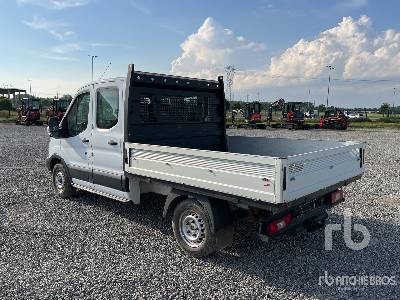 FORD TRANSIT Crew Cab - Camión caja abierta: foto 2 FORD TRANSIT Crew Cab - Camión caja abierta: foto 2