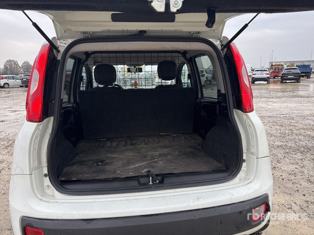 Fiat Panda Automobile - Camión caja cerrada: foto 5 Fiat Panda Automobile - Camión caja cerrada: foto 5