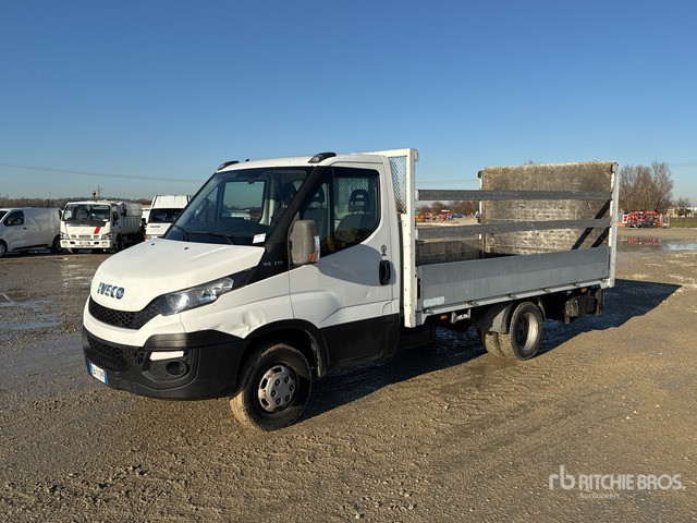 Iveco Daily 35-110 Flatbed Truck - Camión caja abierta: foto 1 Iveco Daily 35-110 Flatbed Truck - Camión caja abierta: foto 1