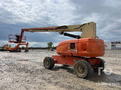 JLG 860SJ Diesel - Plataforma articulada: foto 2 JLG 860SJ Diesel - Plataforma articulada: foto 2