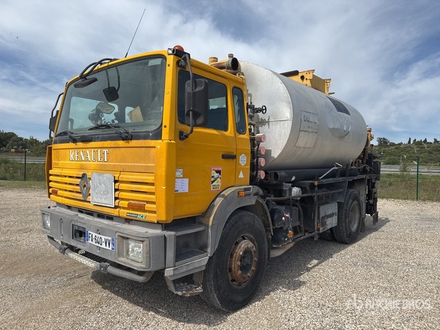 1995 Renault 1995 Acmar on 4x2 Crew Cab Repa ... Asphalt Distributor Truck - Distribuidor de asfalto: foto 2 1995 Renault 1995 Acmar on 4x2 Crew Cab Repa ... Asphalt Distributor Truck - Distribuidor de asfalto: foto 2