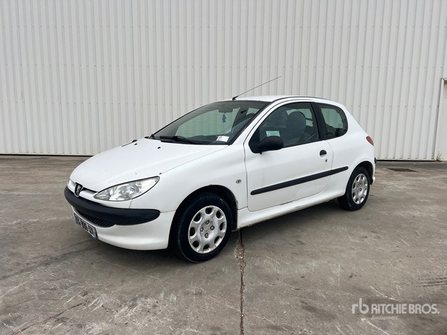 2004 Peugeot 206 Vehicule Utilitaire Cargo Van - Coche: foto 2 2004 Peugeot 206 Vehicule Utilitaire Cargo Van - Coche: foto 2