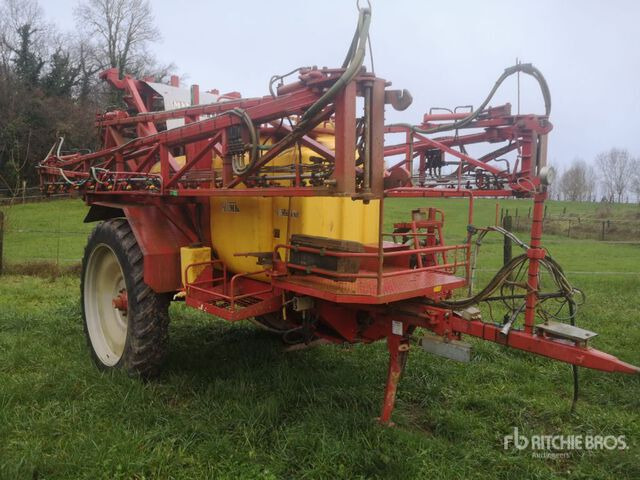 2005 Beyne PLK3500 30 m S/A Pulverisateur traine Pull-Type Sprayer - Pulverizador arrastrado: foto 1 2005 Beyne PLK3500 30 m S/A Pulverisateur traine Pull-Type Sprayer - Pulverizador arrastrado: foto 1