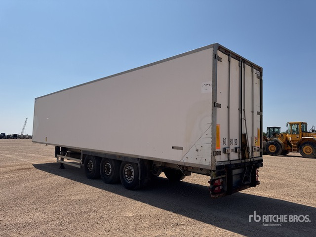 2005 Seg ST39WG Tri/A Semi Remorque Refrigeree ... Refrigerated Trailer - Semirremolque frigorífico: foto 4 2005 Seg ST39WG Tri/A Semi Remorque Refrigeree ... Refrigerated Trailer - Semirremolque frigorífico: foto 4