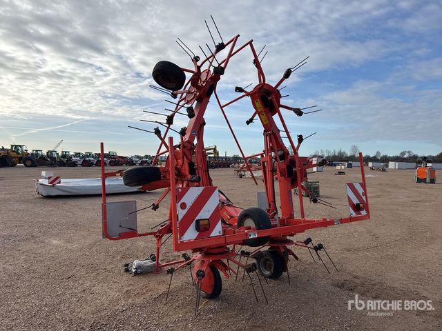 2011 Kuhn GF6502 6.5 m 3-Point 6 Rotor Faneuse Hay Tedder - Henificadora: foto 3 2011 Kuhn GF6502 6.5 m 3-Point 6 Rotor Faneuse Hay Tedder - Henificadora: foto 3