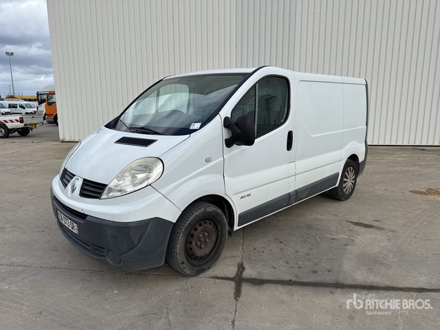 2012 Renault Trafic dCi115 Vehicule Utilitaire Cargo Van - Furgoneta pequeña: foto 2 2012 Renault Trafic dCi115 Vehicule Utilitaire Cargo Van - Furgoneta pequeña: foto 2
