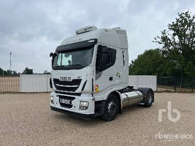IVECO STRALIS 460 NP 4x2 Tracteur Routier Avec Couchette - Cabeza tractora: foto 1 IVECO STRALIS 460 NP 4x2 Tracteur Routier Avec Couchette - Cabeza tractora: foto 1