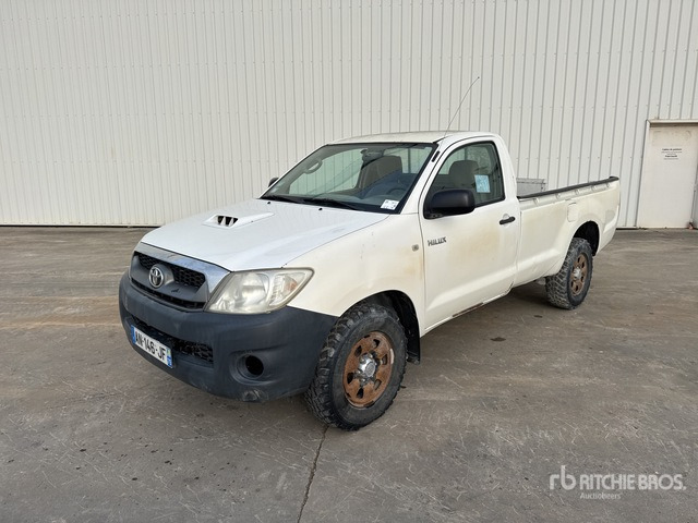 2010 Toyota Hilux Cuv Carb Vehicule Utilitaire Cargo Van - Furgoneta: foto 1 2010 Toyota Hilux Cuv Carb Vehicule Utilitaire Cargo Van - Furgoneta: foto 1