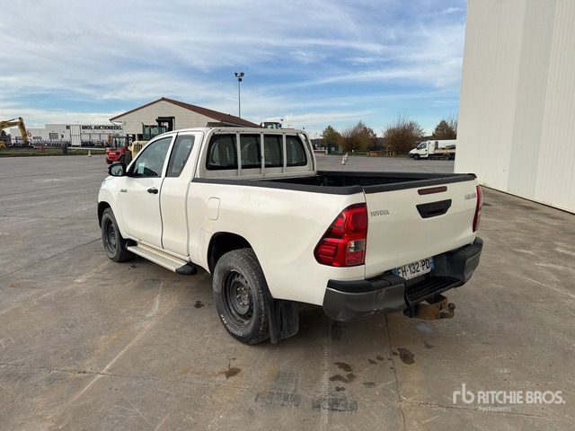 2019 Toyota Hilux Vehicule Utilitaire Cargo Van - Furgoneta: foto 3 2019 Toyota Hilux Vehicule Utilitaire Cargo Van - Furgoneta: foto 3