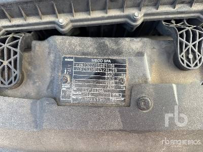 IVECO 2018 Multitel 160 ALU 16 m on C ... - Camión con plataforma elevadora: foto 5 IVECO 2018 Multitel 160 ALU 16 m on C ... - Camión con plataforma elevadora: foto 5