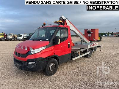 IVECO 2018 Multitel 160 ALU 16 m on C ... - Camión con plataforma elevadora: foto 1 IVECO 2018 Multitel 160 ALU 16 m on C ... - Camión con plataforma elevadora: foto 1
