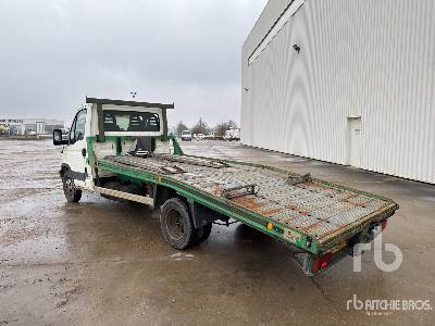 IVECO 35C14HPI 4x2 Vehicule Utilitaire - Grua de remolque autos: foto 2 IVECO 35C14HPI 4x2 Vehicule Utilitaire - Grua de remolque autos: foto 2