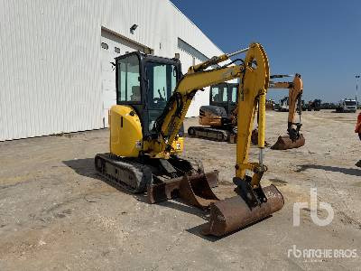 KOMATSU PC26MR-3 Mini-Pelle - Miniexcavadora: foto 5 KOMATSU PC26MR-3 Mini-Pelle - Miniexcavadora: foto 5