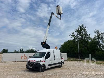 RENAULT MASTER 2021 Versalift VTL120C EVO 9 m ... - Camión con plataforma elevadora: foto 2 RENAULT MASTER 2021 Versalift VTL120C EVO 9 m ... - Camión con plataforma elevadora: foto 2