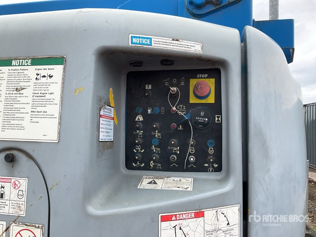 2002 Genie Z-45/25 4WD Diesel Articulating Boom Lift - Plataforma articulada: foto 5 2002 Genie Z-45/25 4WD Diesel Articulating Boom Lift - Plataforma articulada: foto 5