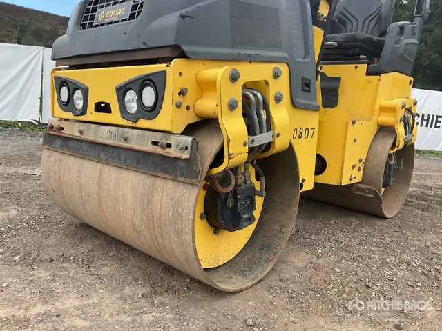 2013 Bomag BW100ADM-5 Double Drum Roller - Apisonadora de asfalto: foto 5 2013 Bomag BW100ADM-5 Double Drum Roller - Apisonadora de asfalto: foto 5