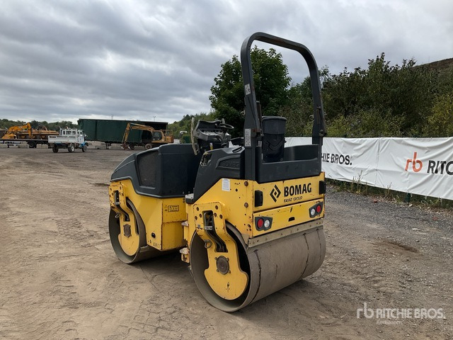 2013 Bomag BW135AD-6 Double Drum Roller - Apisonadora de asfalto: foto 4 2013 Bomag BW135AD-6 Double Drum Roller - Apisonadora de asfalto: foto 4