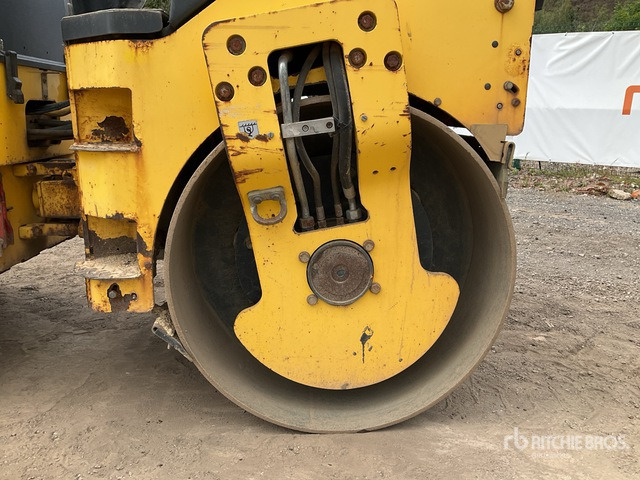 2013 Bomag BW135AD-6 Double Drum Roller - Apisonadora de asfalto: foto 5 2013 Bomag BW135AD-6 Double Drum Roller - Apisonadora de asfalto: foto 5