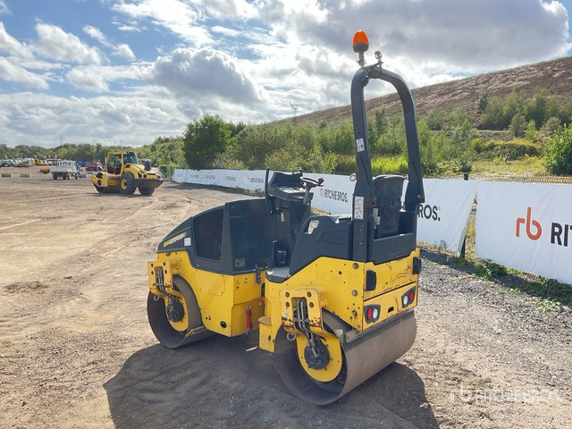 2015 Bomag BW120AD-5 Double Drum Roller - Apisonadora de asfalto: foto 3 2015 Bomag BW120AD-5 Double Drum Roller - Apisonadora de asfalto: foto 3