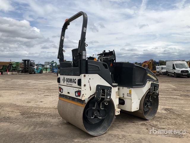 2015 Bomag BW135AD-5 Double Drum Roller - Apisonadora de asfalto: foto 3 2015 Bomag BW135AD-5 Double Drum Roller - Apisonadora de asfalto: foto 3