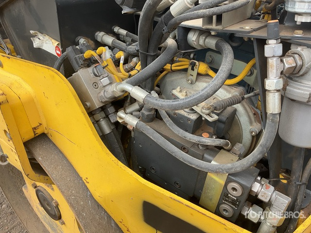 2015 Bomag BW138AD-5 Double Drum Roller - Apisonadora de asfalto: foto 5 2015 Bomag BW138AD-5 Double Drum Roller - Apisonadora de asfalto: foto 5