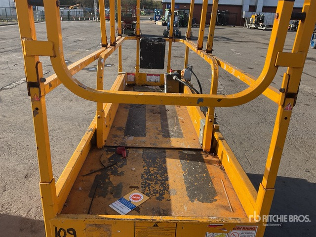 2015 Haulotte Compact 10N Electric Scissor Lift - Plataforma de tijeras: foto 5 2015 Haulotte Compact 10N Electric Scissor Lift - Plataforma de tijeras: foto 5