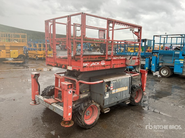 2015 Skyjack SJ6832RT 4x4 Diesel (Inoperable) Scissor Lift - Plataforma de tijeras: foto 4 2015 Skyjack SJ6832RT 4x4 Diesel (Inoperable) Scissor Lift - Plataforma de tijeras: foto 4