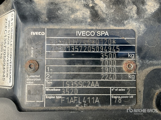 2016 Iveco Daily 35S11 SWB 4x2 Welfare Van Truck - Furgón: foto 2 2016 Iveco Daily 35S11 SWB 4x2 Welfare Van Truck - Furgón: foto 2