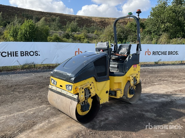 2017 Bomag BW120AD-5 Double Drum Roller - Apisonadora de asfalto: foto 2 2017 Bomag BW120AD-5 Double Drum Roller - Apisonadora de asfalto: foto 2