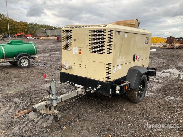 2017 Doosan 7/124-10/104 Mobile Air Compressor - Compresor de aire: foto 2 2017 Doosan 7/124-10/104 Mobile Air Compressor - Compresor de aire: foto 2
