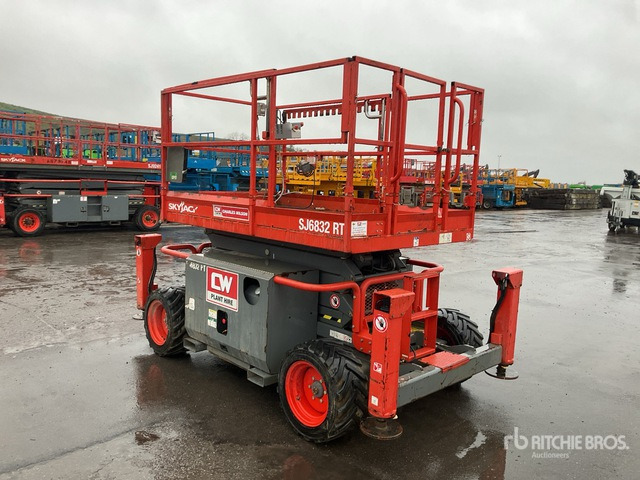 2019 Skyjack SJ6832RT 4x4 Diesel Scissor Lift - Plataforma de tijeras: foto 4 2019 Skyjack SJ6832RT 4x4 Diesel Scissor Lift - Plataforma de tijeras: foto 4