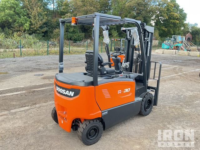 2023 Doosan B30X-7 PLUS 2023 Doosan B30X-7 PLUS 3000 kg Electric Forklift (Unused) Electric Forklift - Carretilla elevadora eléctrica: foto 4 2023 Doosan B30X-7 PLUS 2023 Doosan B30X-7 PLUS 3000 kg Electric Forklift (Unused) Electric Forklift - Carretilla elevadora eléctrica: foto 4