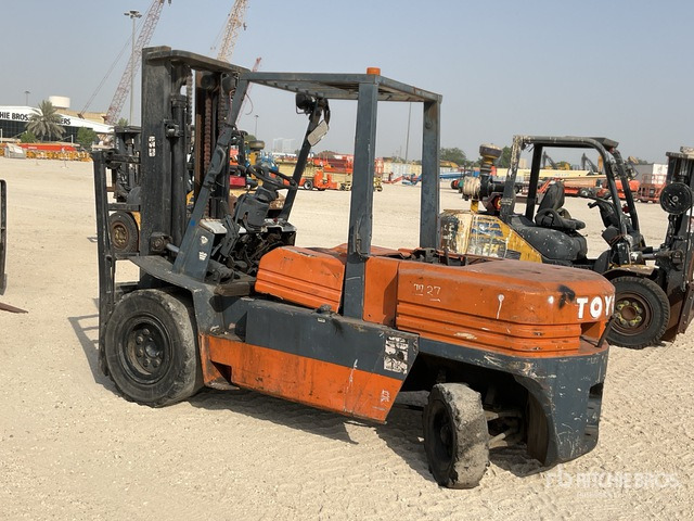 1995 Toyota 5FDA50 5 ton (Inoperable) Forklift - Carretilla elevadora diésel: foto 4 1995 Toyota 5FDA50 5 ton (Inoperable) Forklift - Carretilla elevadora diésel: foto 4