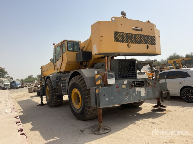 2007 Grove RT700E 55 ton 4x4x4 (Inoperable) Rough Terrain Crane - Grúa para terrenos difíciles: foto 3 2007 Grove RT700E 55 ton 4x4x4 (Inoperable) Rough Terrain Crane - Grúa para terrenos difíciles: foto 3
